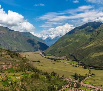 Sacred Valley – Chinchero – Maras – Ollantaytambo